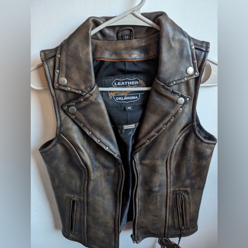 NWT Papas Leather Oklahoma vest (cut)